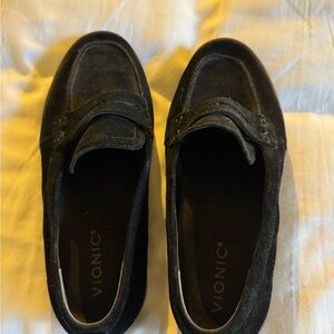 Vionic Classic Black Suede Loafers